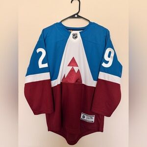 MacKINNON COLORADO AVALANCHE 2020 NHL STADIUM SERIES FANATICS HOCKEY JERSEY L/XL